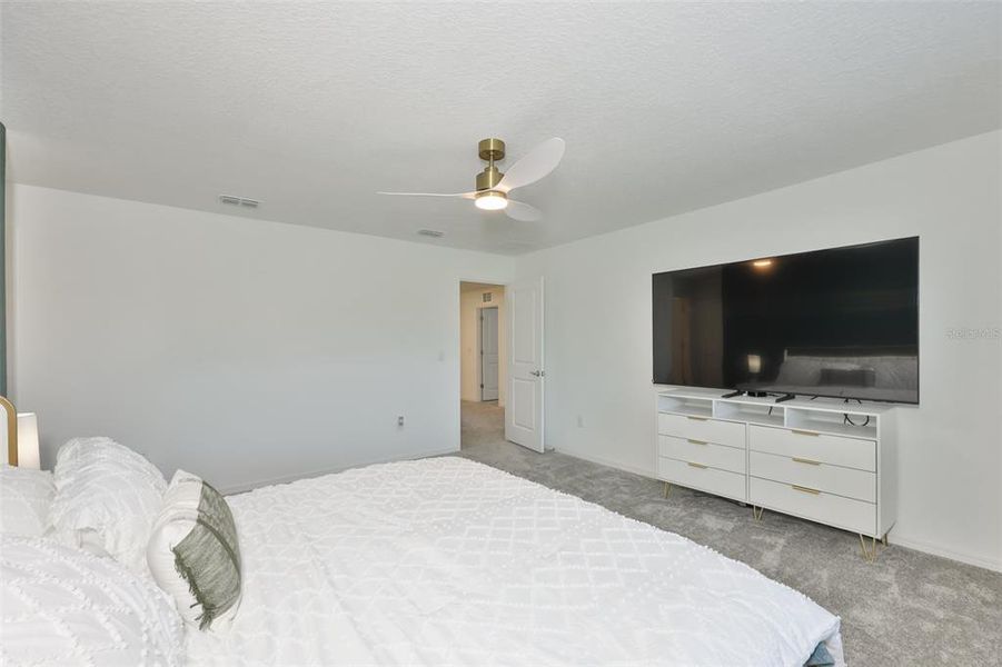 Furnished interior view inside a new home in , Valrico (Image 21).