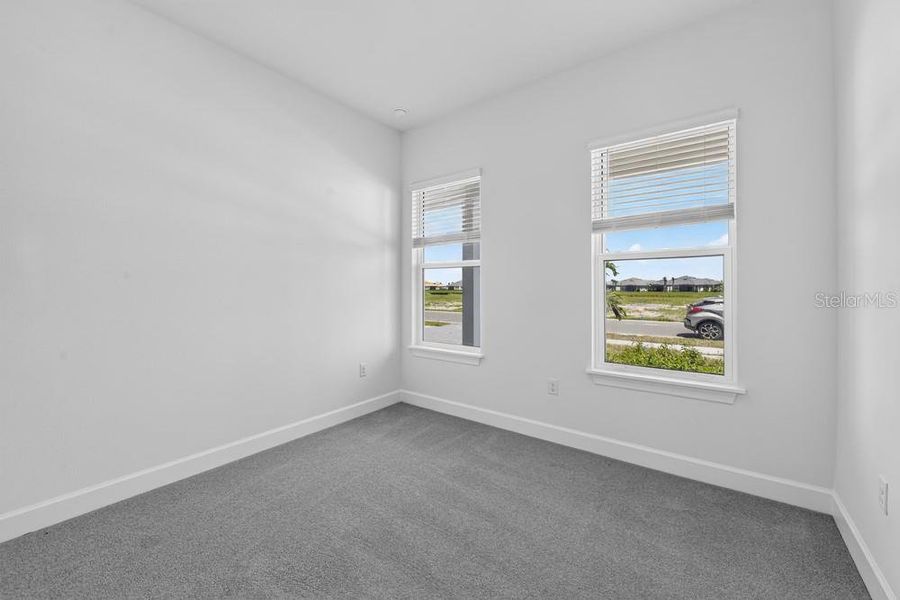 Spacious, unfurnished interior of a new home in Skye Ranch Community Group Page, Sarasota (Image 9).