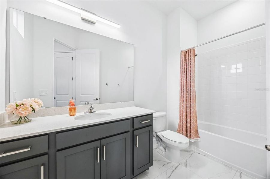 Furnished interior view inside a new home in , Winter Garden (Image 46).