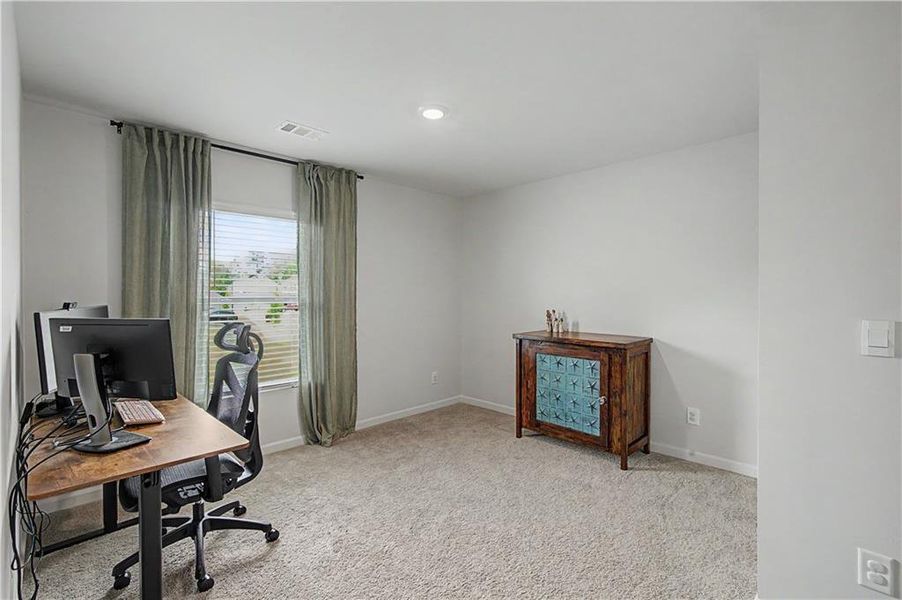 Furnished interior view inside a new home in Oakwood, Dallas (Image 35).