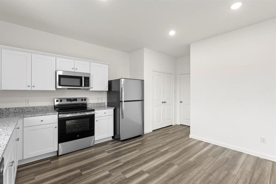 13. 14143 Donohue - Kitchen (4) 13. 14143 Donohue - Kitchen (4)