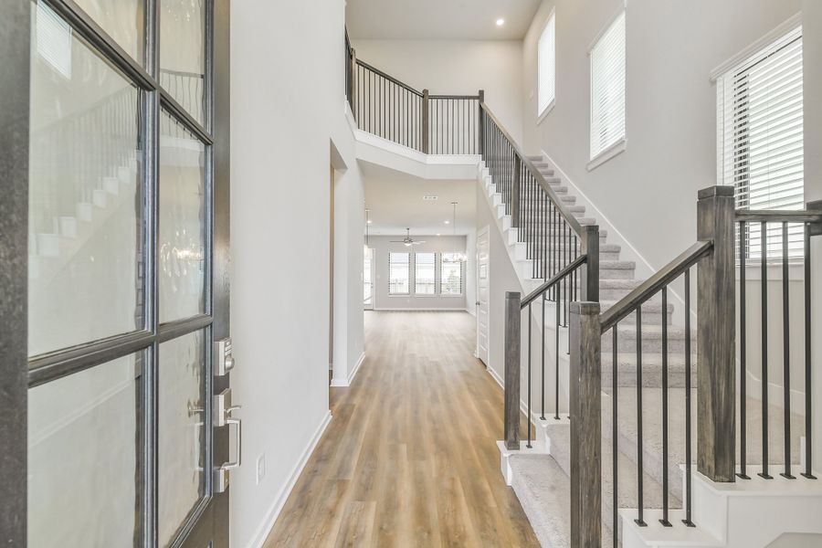 Spacious, unfurnished interior of a new home in Summer Place  35', Montgomery (Image 23).