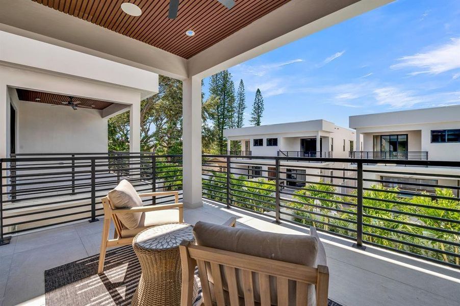 Exterior details and patio area of a home in , Fort Lauderdale (Image 3).