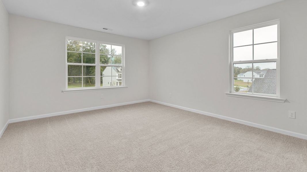 Spacious, unfurnished interior of a new home in The Landing at Summerhaven, Mebane (Image 28).