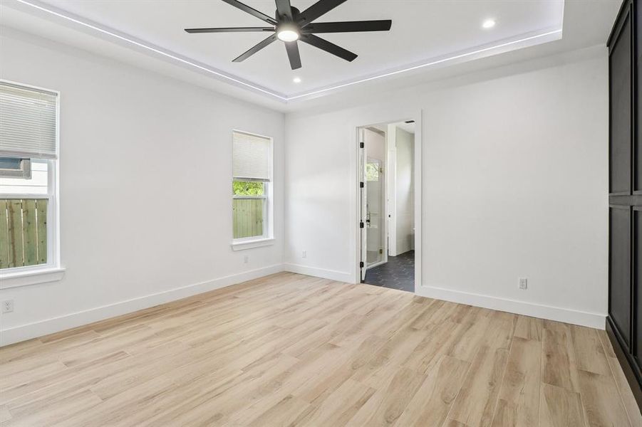 Spacious, unfurnished interior of a new home in , Dallas (Image 22).