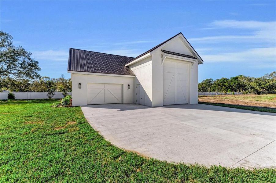 Front exterior of a new home in , Sarasota, FL, highlighting curb appeal (Image 30).