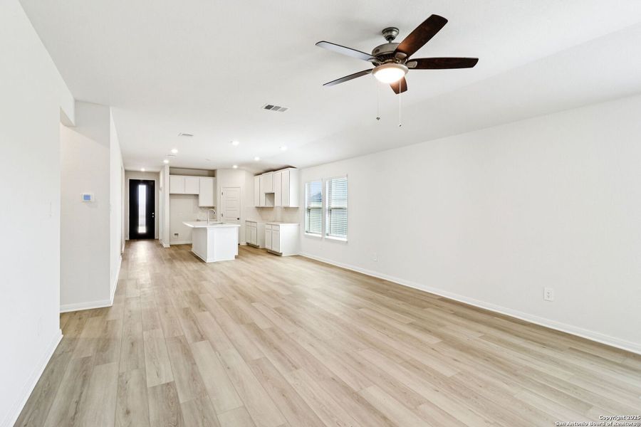 Image 45 of a home in Lark Canyon.