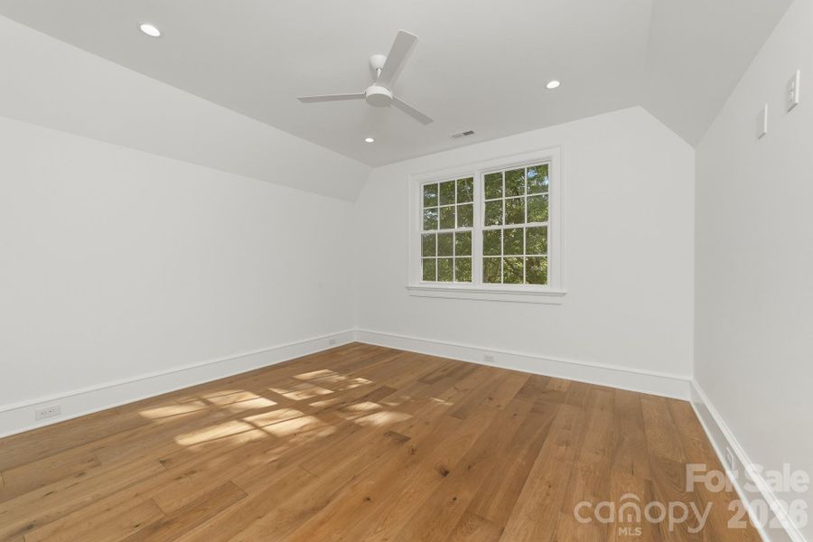 Spacious, unfurnished interior of a new home in , Davidson (Image 23).