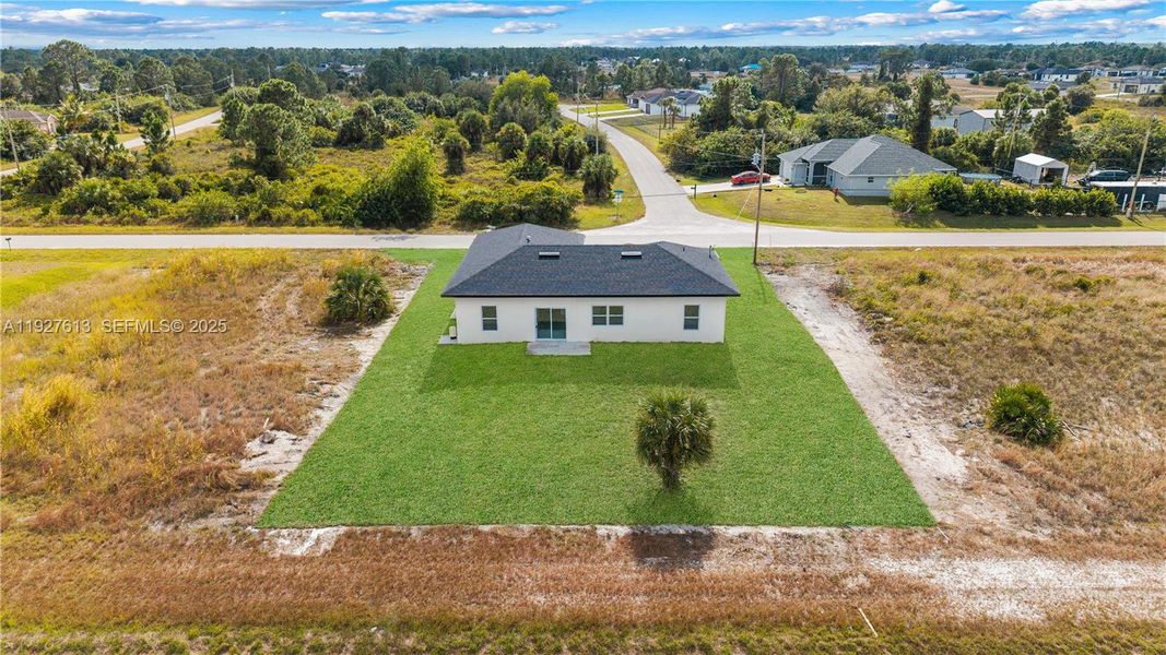 Exterior details and patio area of a home in , Lehigh Acres (Image 18).