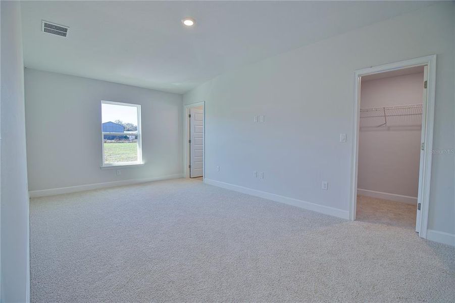 Spacious, unfurnished interior of a new home in Rolling Hills, Bell (Image 14). Spacious, unfurnished interior of a new home in Rolling Hills, Bell (Image 14).