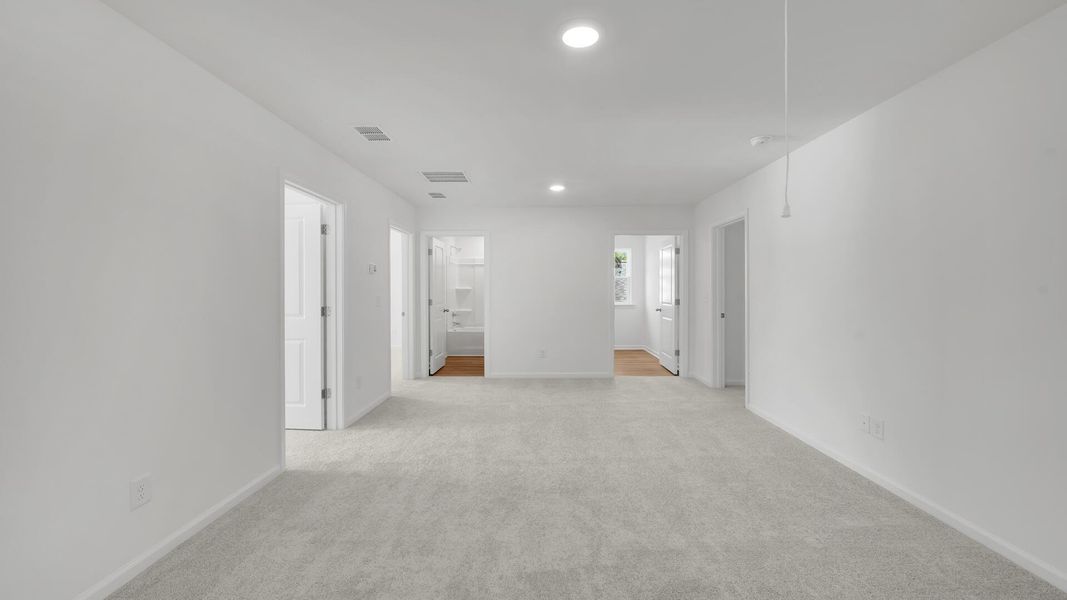 Spacious, unfurnished interior of a new home in Creekside at Andrews, Summerville (Image 13). Spacious, unfurnished interior of a new home in Creekside at Andrews, Summerville (Image 13).
