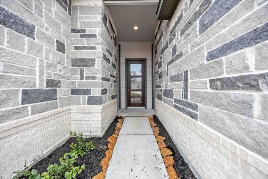 Exterior details and patio area of a home in Barton Place, Cleveland (Image 3). Exterior details and patio area of a home in Barton Place, Cleveland (Image 3).