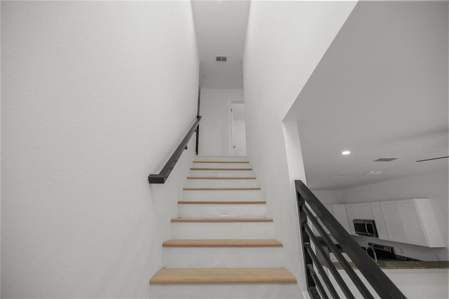 Spacious, unfurnished interior of a new home in , Williston (Image 14).