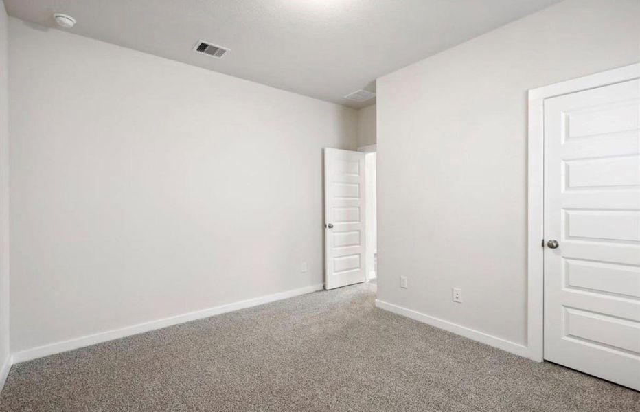 Spacious, unfurnished interior of a new home in Wall Street Village, Richmond (Image 45).