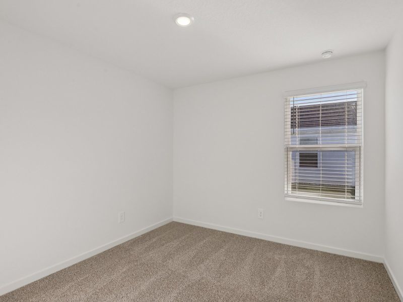 Spacious, unfurnished interior of a new home in Kings Preserve, Jacksonville (Image 10).