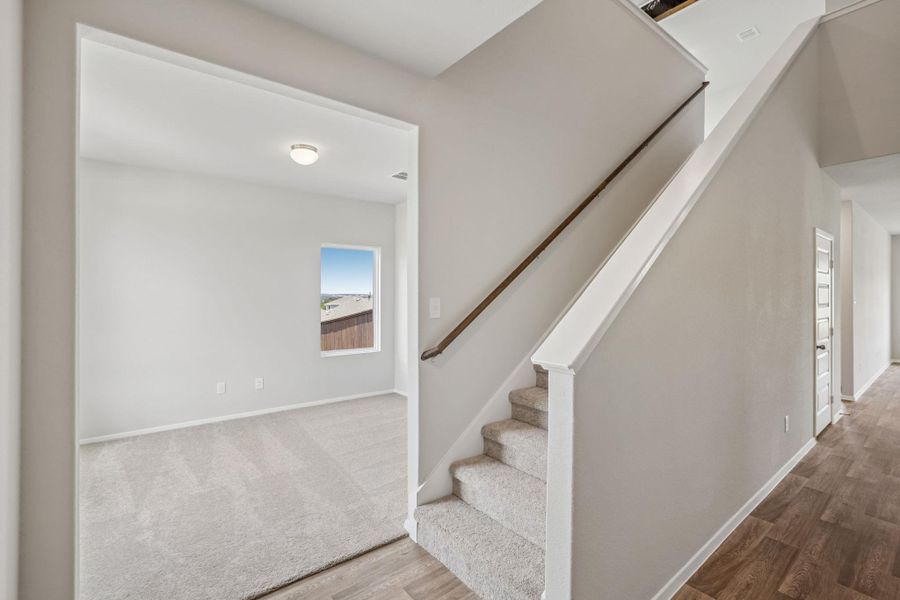 Spacious, unfurnished interior of a new home in Cloverleaf, Austin (Image 18). Spacious, unfurnished interior of a new home in Cloverleaf, Austin (Image 18).
