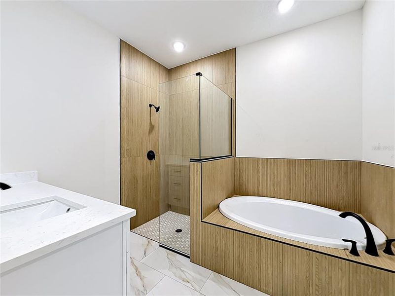 Furnished interior view inside a new home in , Eustis (Image 13).