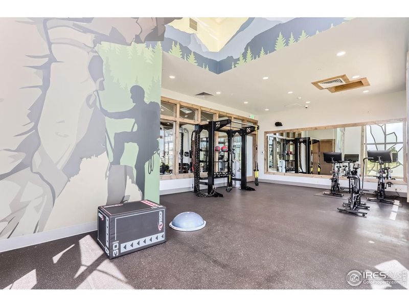 Community amenities in Mountain Brook, Longmont (Image 28).