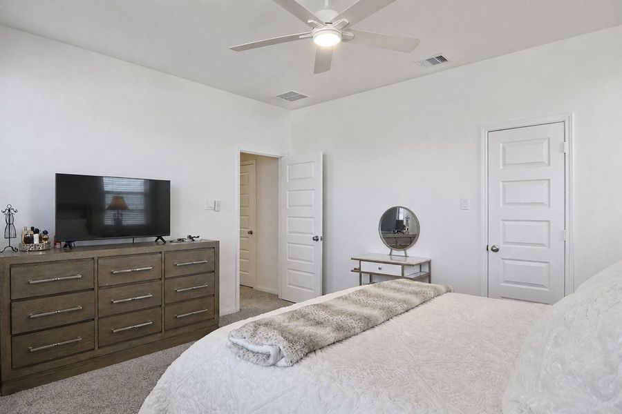 Furnished interior view inside a new home in , Houston (Image 18).