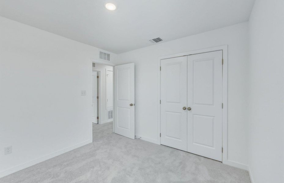 Spacious, unfurnished interior of a new home in Larson Crossing, Elgin (Image 19). Spacious, unfurnished interior of a new home in Larson Crossing, Elgin (Image 19).