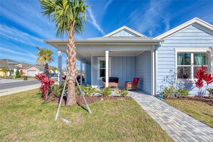 Exterior details and patio area of a home in , Daytona Beach (Image 4). Exterior details and patio area of a home in , Daytona Beach (Image 4).