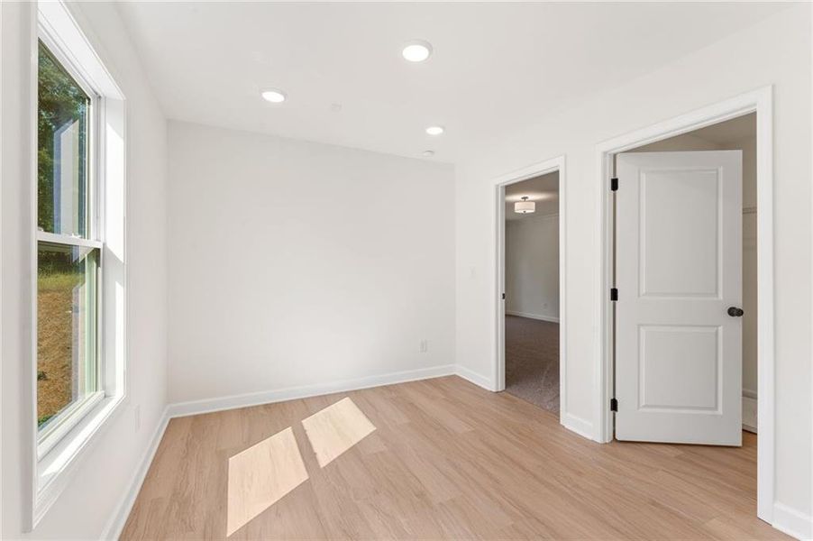 Spacious, unfurnished interior of a new home in Wildwood Place, Powder Springs (Image 24).
