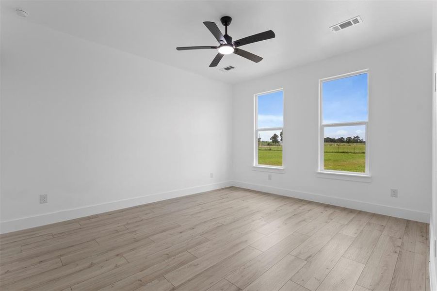 Spacious, unfurnished interior of a new home in , Emory (Image 19).