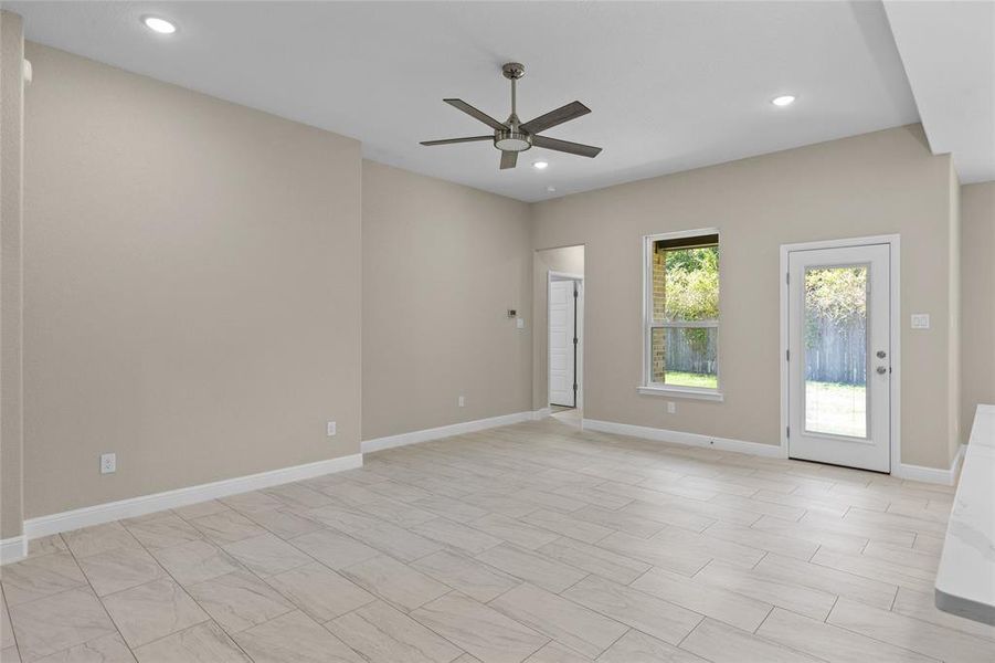 Spacious, unfurnished interior of a new home in , Cleburne (Image 28).