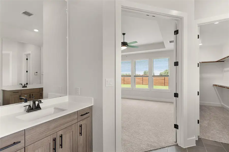 REPRESENTATIVE OF FLOOR PLAN ONLY REPRESENTATIVE OF FLOOR PLAN ONLY