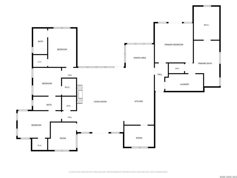 2D floor plan layout of this home in , Bandera, TX (Image 5). 2D floor plan layout of this home in , Bandera, TX (Image 5).