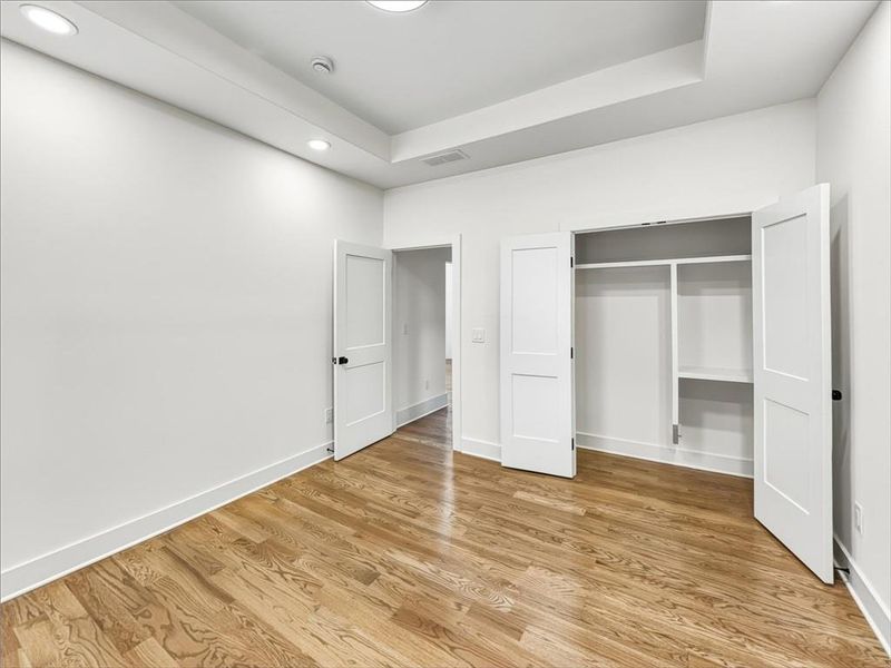 Spacious, unfurnished interior of a new home in , Lawrenceville (Image 43).