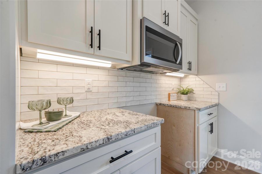 Kitchen granite countertops. Kitchen granite countertops.