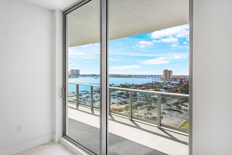 014-220LakeShoreDrive-1415-LakePark-FL-3