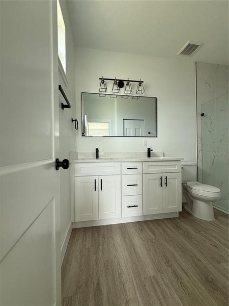 Furnished interior view inside a new home in , Spring Hill (Image 10).