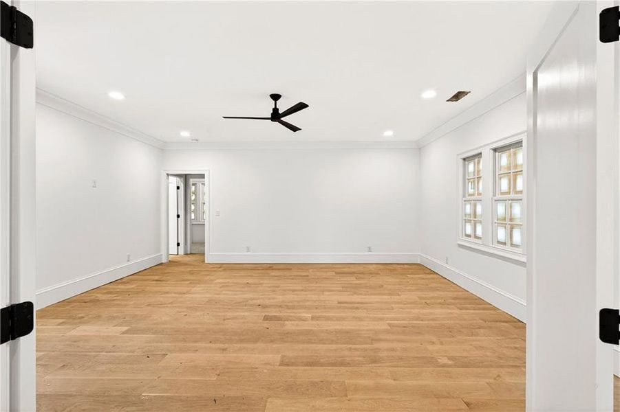 Spacious, unfurnished interior of a new home in , Atlanta (Image 25).