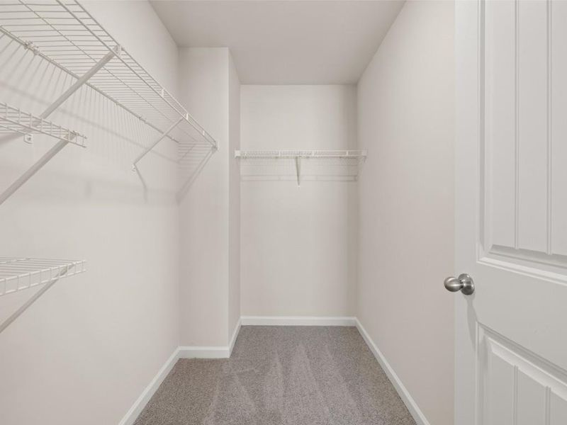 Spacious, unfurnished interior of a new home in Oaks at Cedar Grove, Fairburn (Image 15).