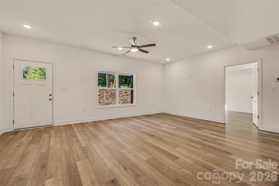 Spacious, unfurnished interior of a new home in , Blacksburg (Image 18).