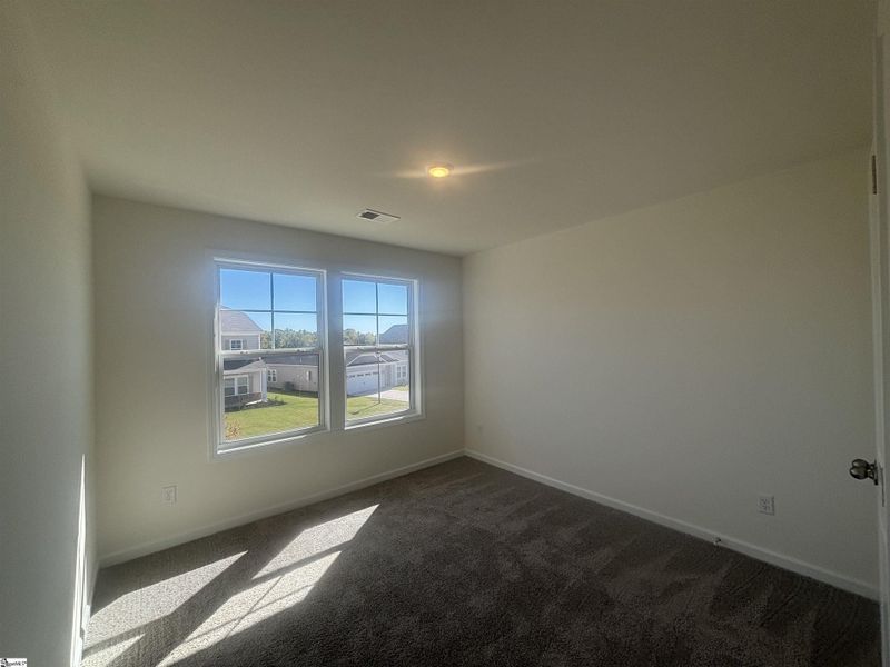 Spacious, unfurnished interior of a new home in Halton Oaks, Spartanburg (Image 21).