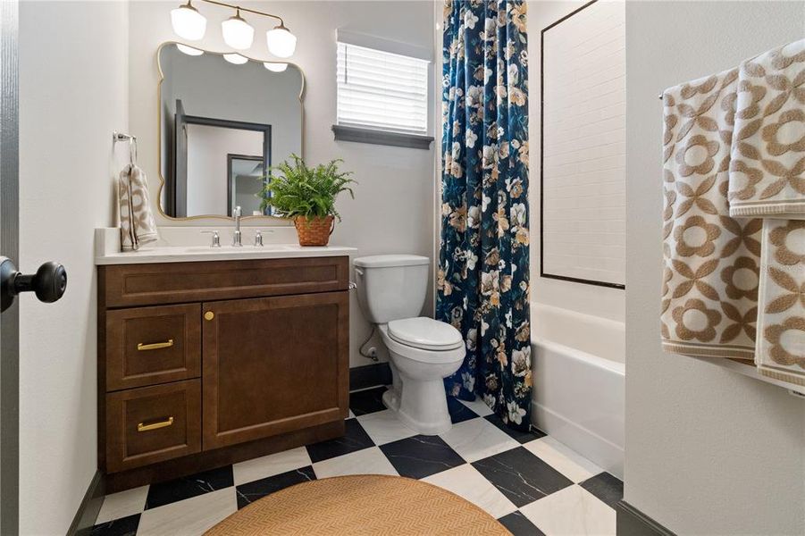 Furnished interior view inside a new home in , Lakeland (Image 18).