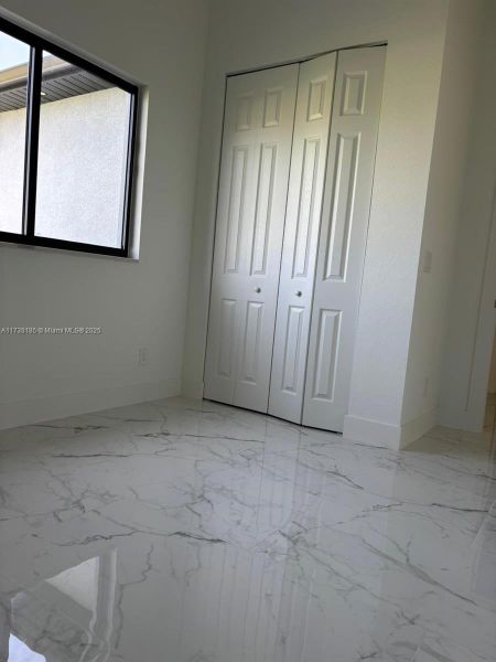 Spacious, unfurnished interior of a new home in , Cape Coral (Image 19). Spacious, unfurnished interior of a new home in , Cape Coral (Image 19).
