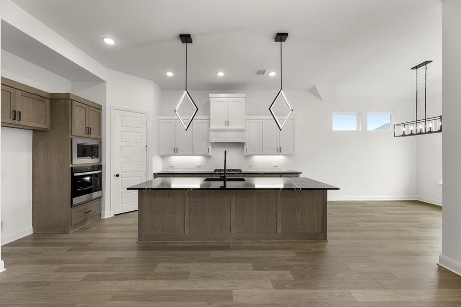 11. 1716 Hillside - Kitchen