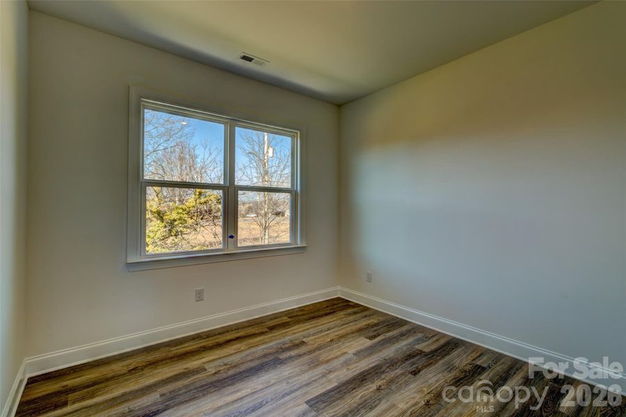 Spacious, unfurnished interior of a new home in , Shelby (Image 22).