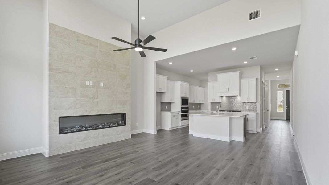 Spacious, unfurnished interior of a new home in Clearview Ranch, Royse City (Image 15). Spacious, unfurnished interior of a new home in Clearview Ranch, Royse City (Image 15).