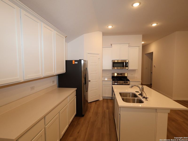 Furnished interior view inside a new home in Blue Ridge Ranch, San Antonio (Image 5).