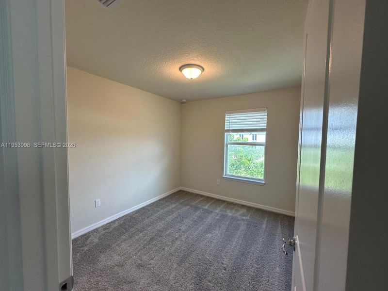 Spacious, unfurnished interior of a new home in , Lauderdale Lakes (Image 19).