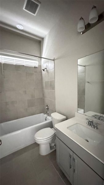 Furnished interior view inside a new home in Dunvale Village - Patio Home Collection, Houston (Image 9). Furnished interior view inside a new home in Dunvale Village - Patio Home Collection, Houston (Image 9).