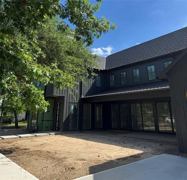Image 21 of a home in .