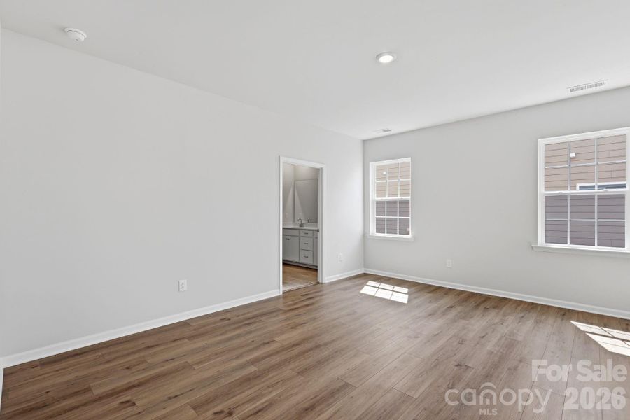 Spacious, unfurnished interior of a new home in Roselyn, Lancaster (Image 25). Spacious, unfurnished interior of a new home in Roselyn, Lancaster (Image 25).