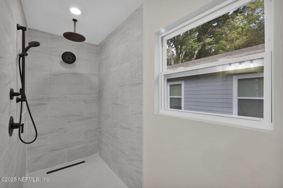 Close-up of interior finishes inside a home in , Jacksonville (Image 19). Close-up of interior finishes inside a home in , Jacksonville (Image 19).