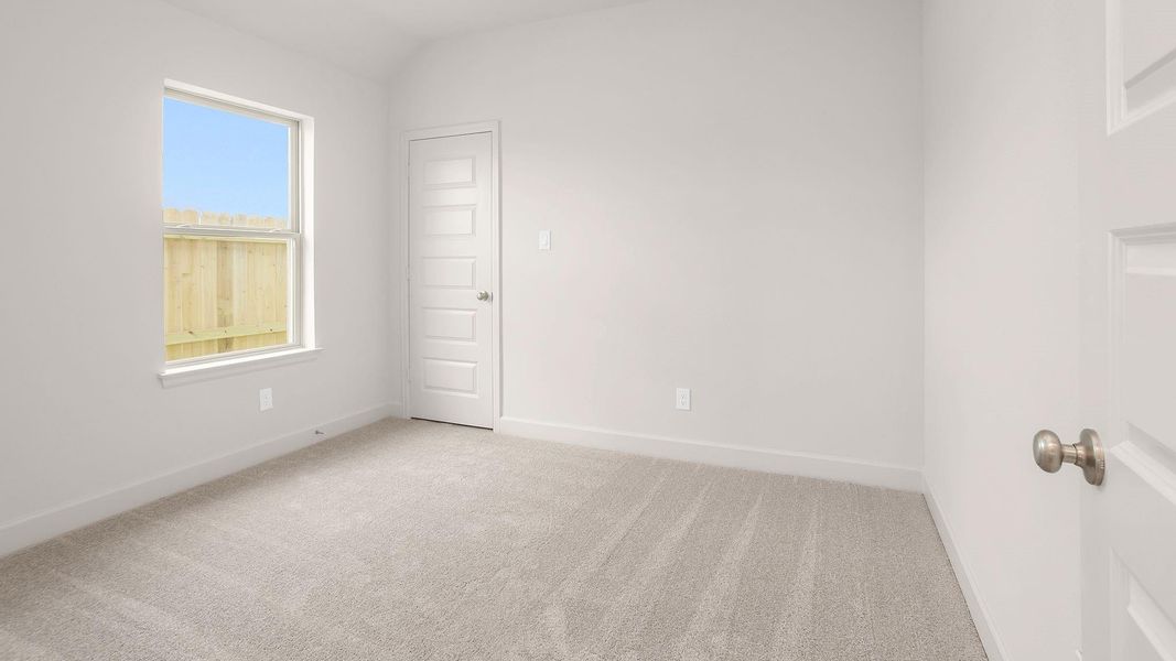Spacious, unfurnished interior of a new home in Jordan Ranch, Fulshear (Image 8).
